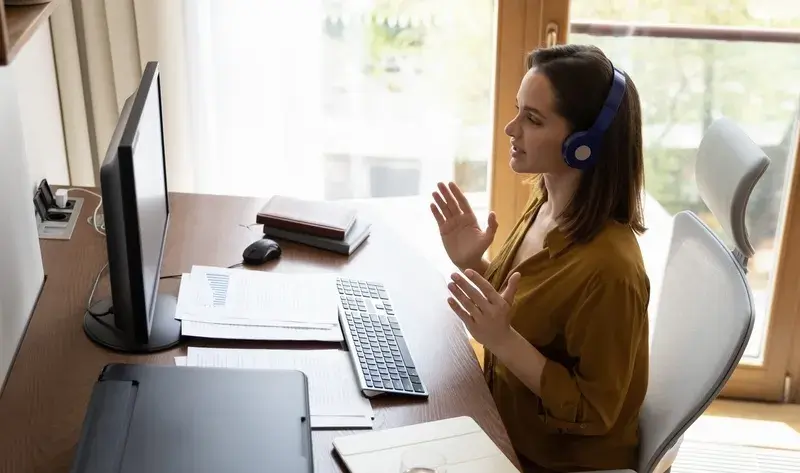 How Direct Sourcing Works for Enterprise Organizations—And What Makes It Challenging for SMBs
