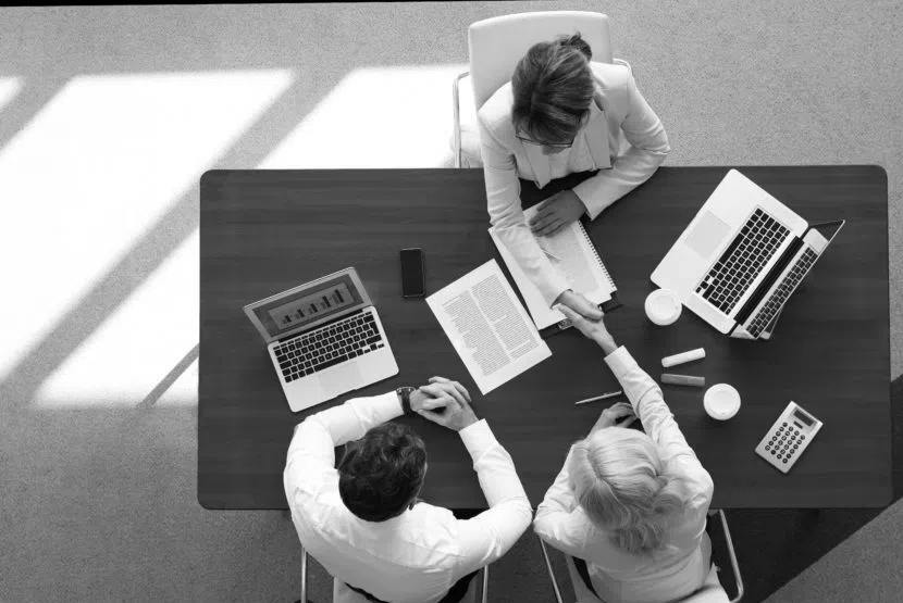 13 Business Books Management Executives Should Read