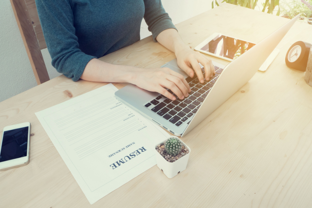 How to Create a Professional Profile for a Jobs Marketplace