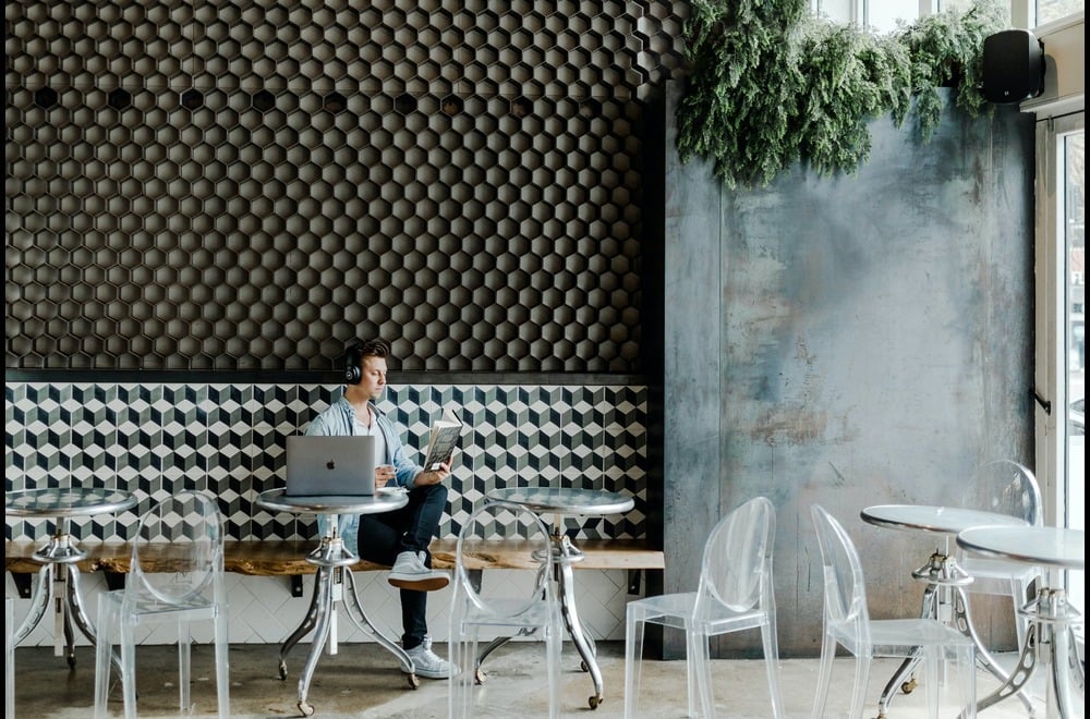 Working With Digital Nomads: What You Need to Know About Compliance