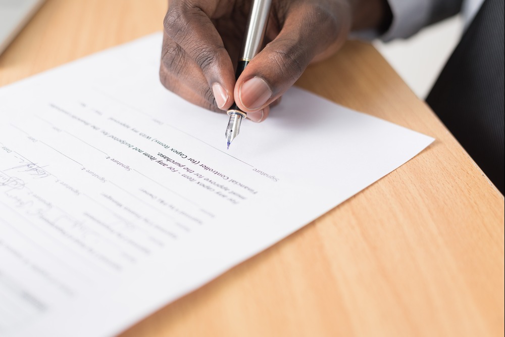 8 Items to Include In an Independent Contractor Agreement