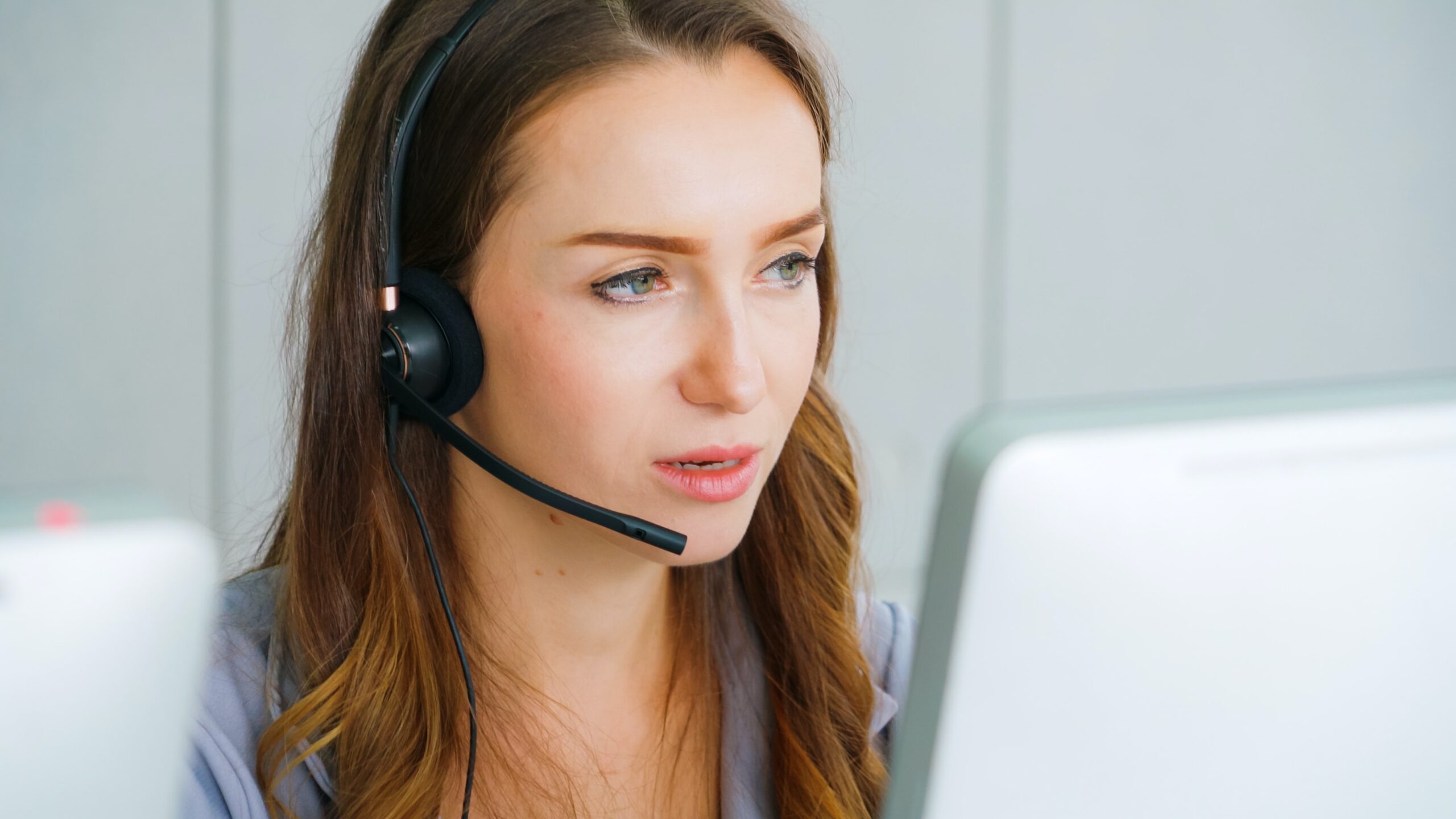 How to Work Effectively with a Virtual Assistant