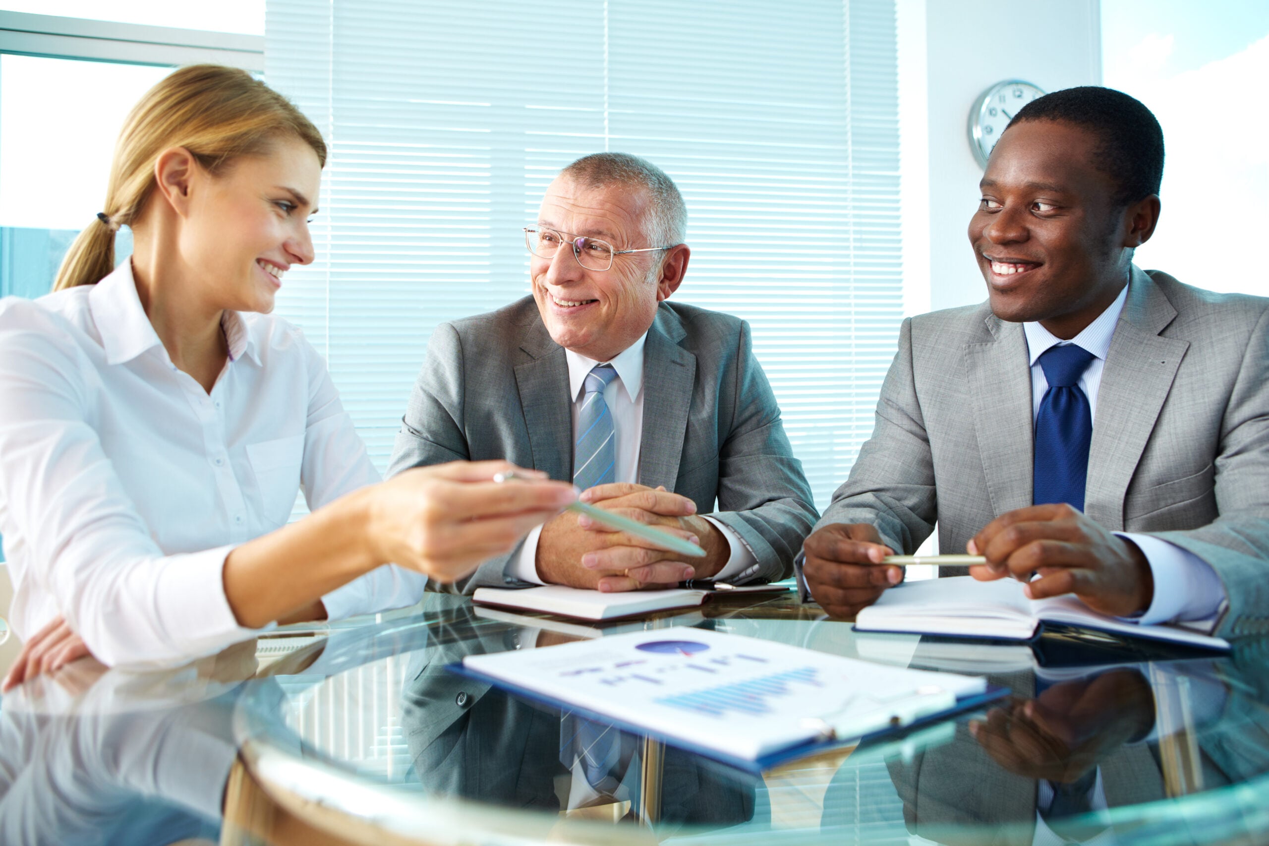 Independent Contractor vs Consultant: What's the Difference?