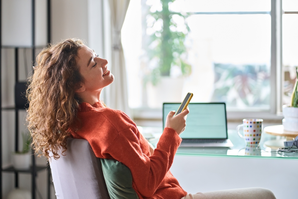 How to Transition From Full-Time Employee to Self-Employed Professional (Guide)