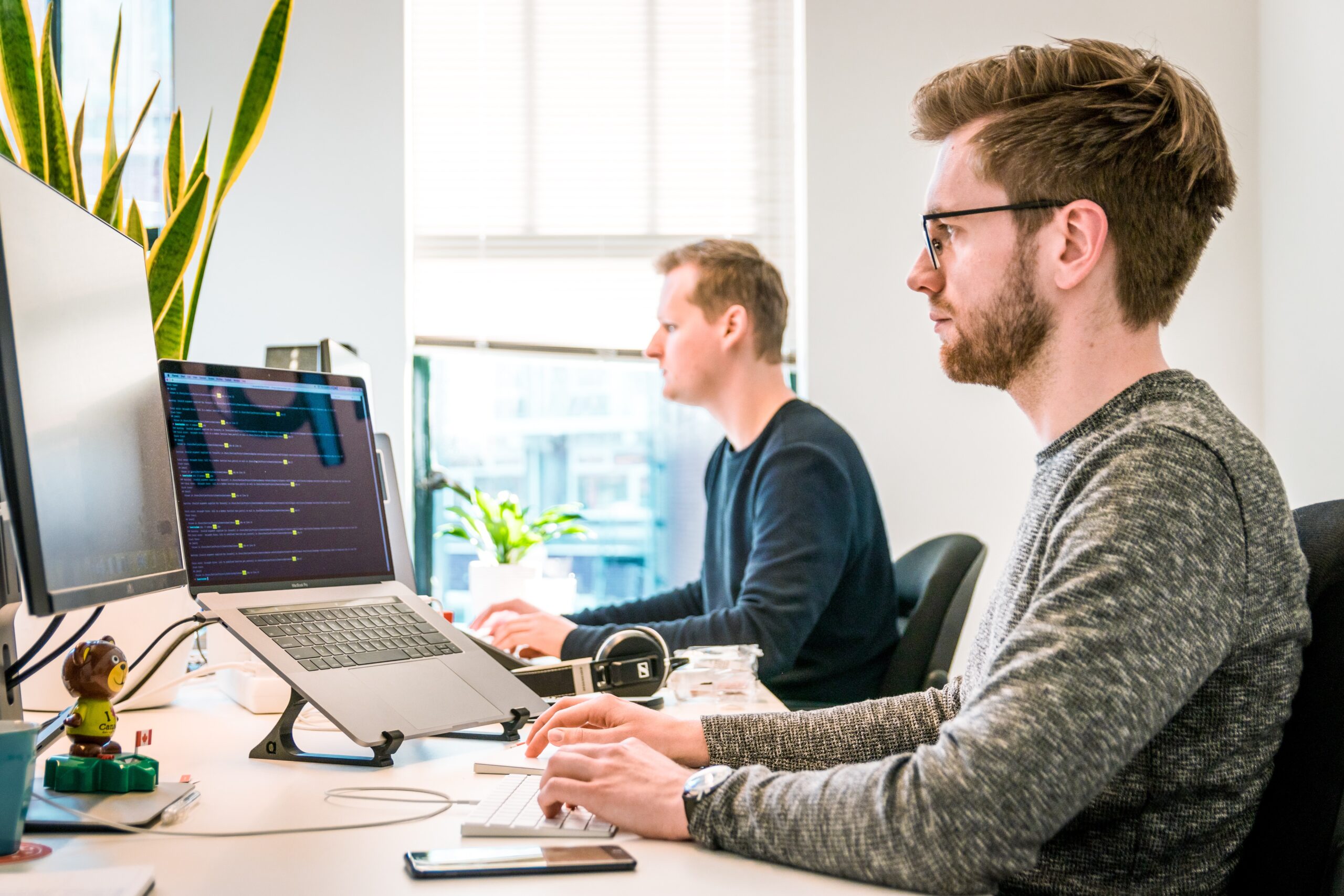 How to Become a Self-Employed Consultant: 5 Steps to Starting Right